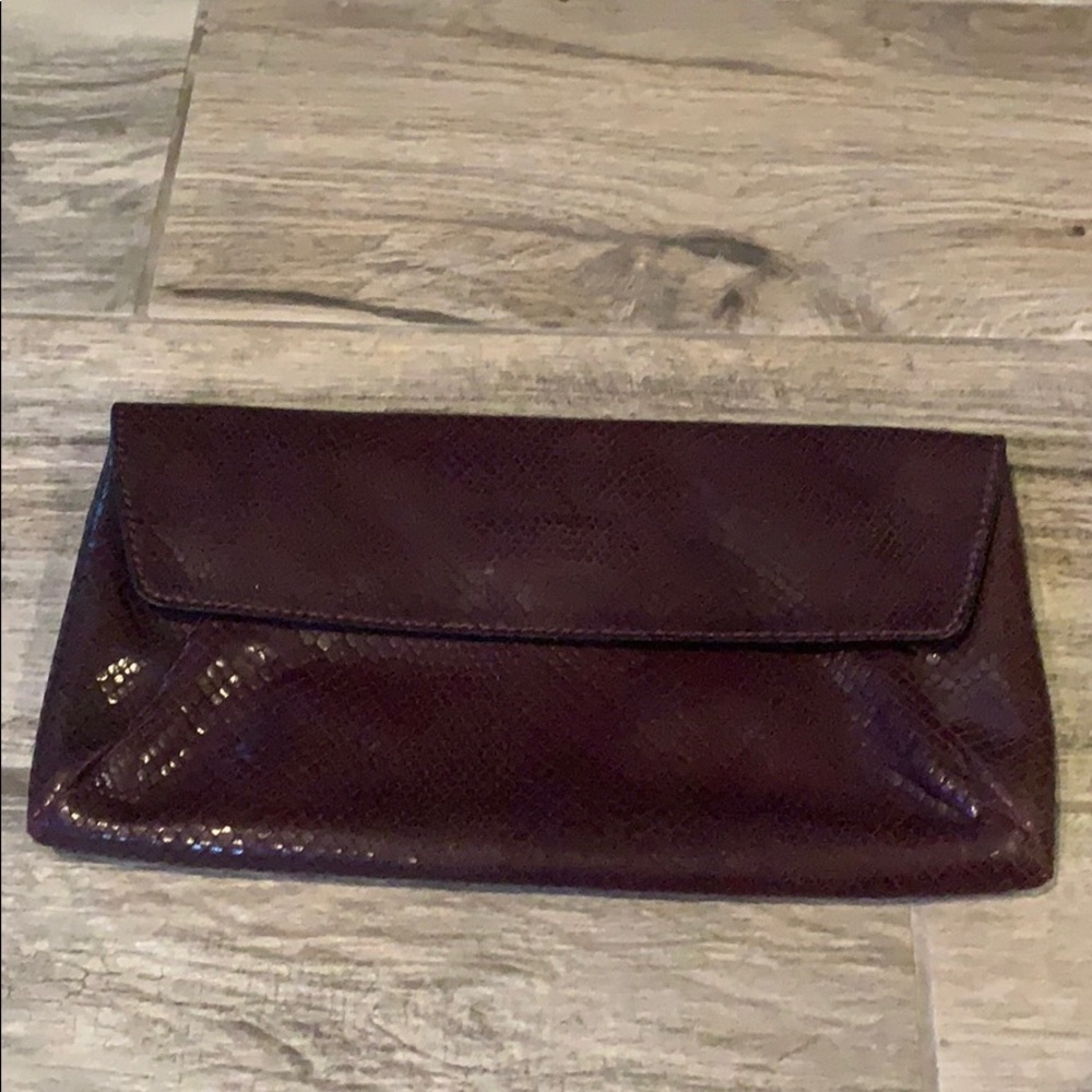 EUC Ann Taylor leather snakeskin clutch
